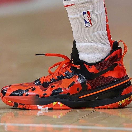 国外球鞋爆料事件视频,视频曝光背后的真相与争议